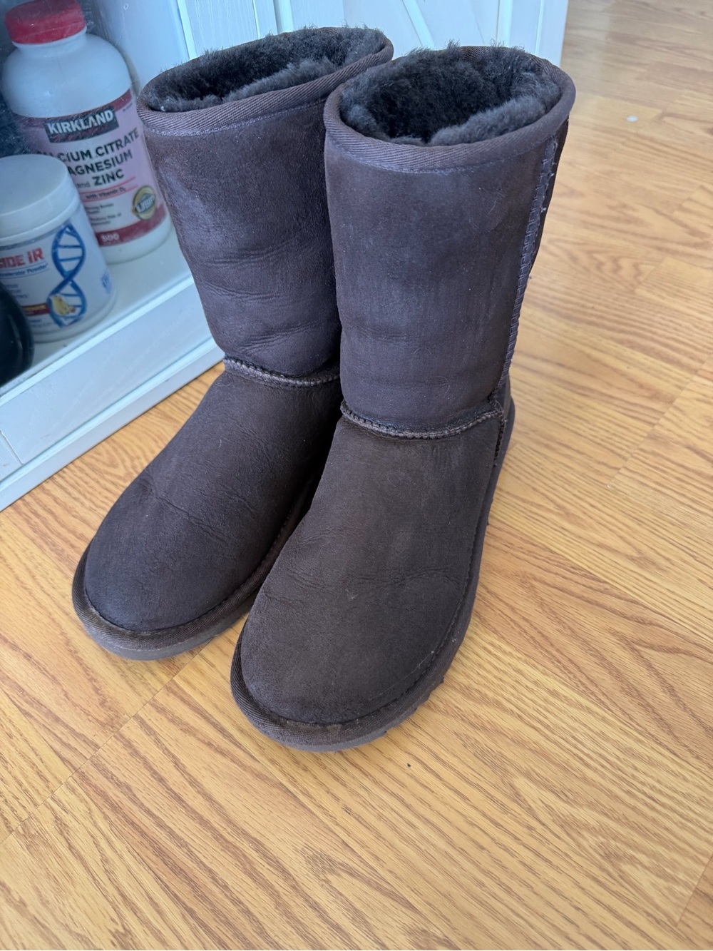 UGG Classic Short Boots in Dark Brown